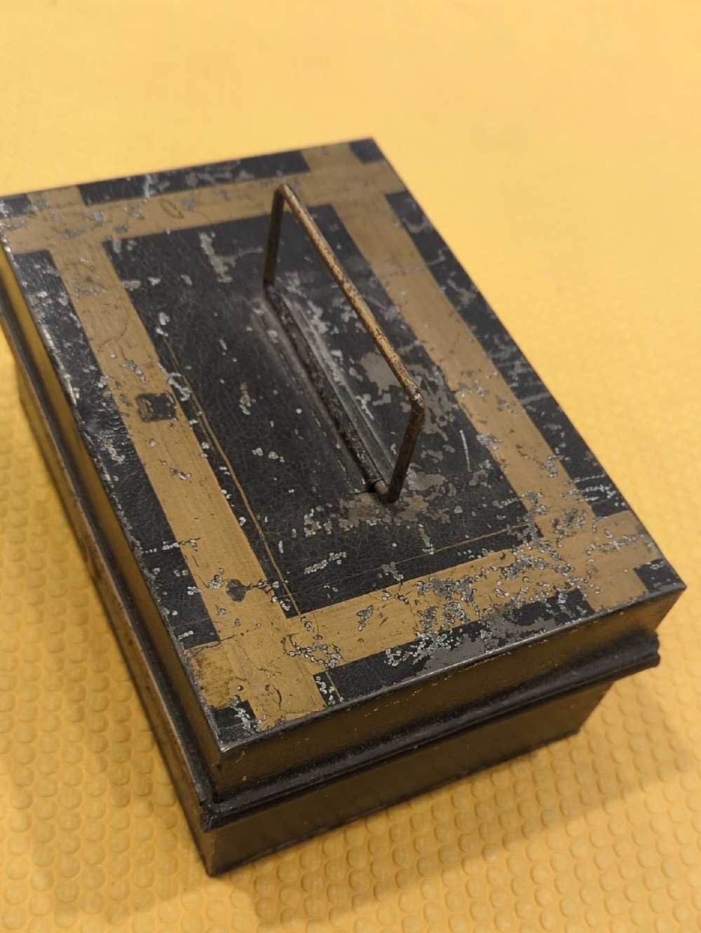 1930's Cash Box - Picture 3 of 11